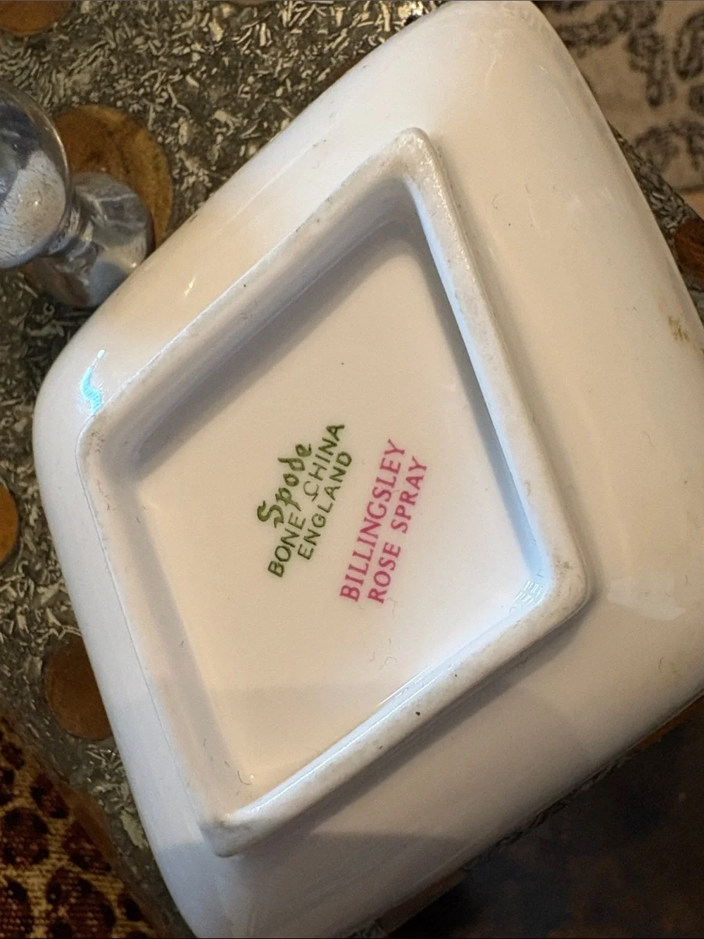 N/A elegant porcelain